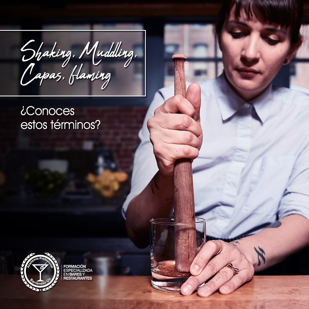 En #BartenderOn aprenderás todas las técnicas para que puedas preparar tus cócteles sin ningún inconveniente. ¡No lo dudes más! Certificate con nosotros.