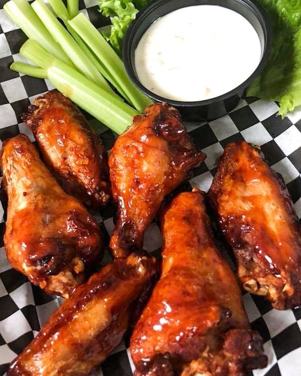 orderupstilly's tweet photo. @nineteenthhole1 is available for delivery on OrderUp! 

Get these tasty wings delivered right to your door! 

#OrderUpDelivery https://t.co/dtPqKWEGbR
