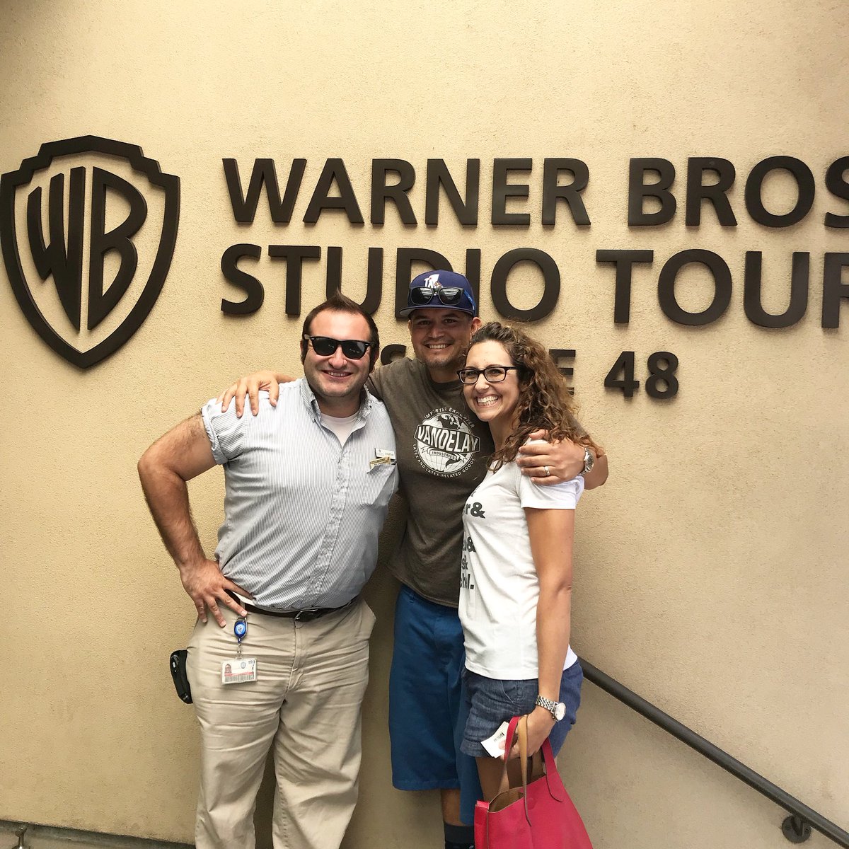 IamJRushing's tweet photo. Always love when my NFL Network friends come to visit me! @OmarDRuiz 🏈📺
.
.
#WBLife #NFLNetwork #BackToFootball #FootballFamily #NFLAM #WBTourHollywood #Friends #RushingFarewellTour https://t.co/06ETvtepXM