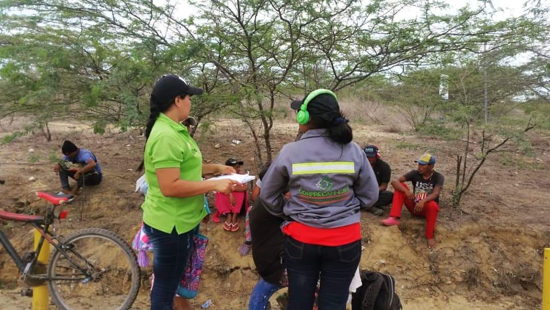 ipsipalaimapic's tweet photo. La dimensión de salud ambiental realizó  en el último depósito de residuos sólidos (basurero)  y en el sector de los pescadores del Distrito una charla sobre factores de riesgo ambiental y reglamento sanitario. https://t.co/iWrOoXRJW6