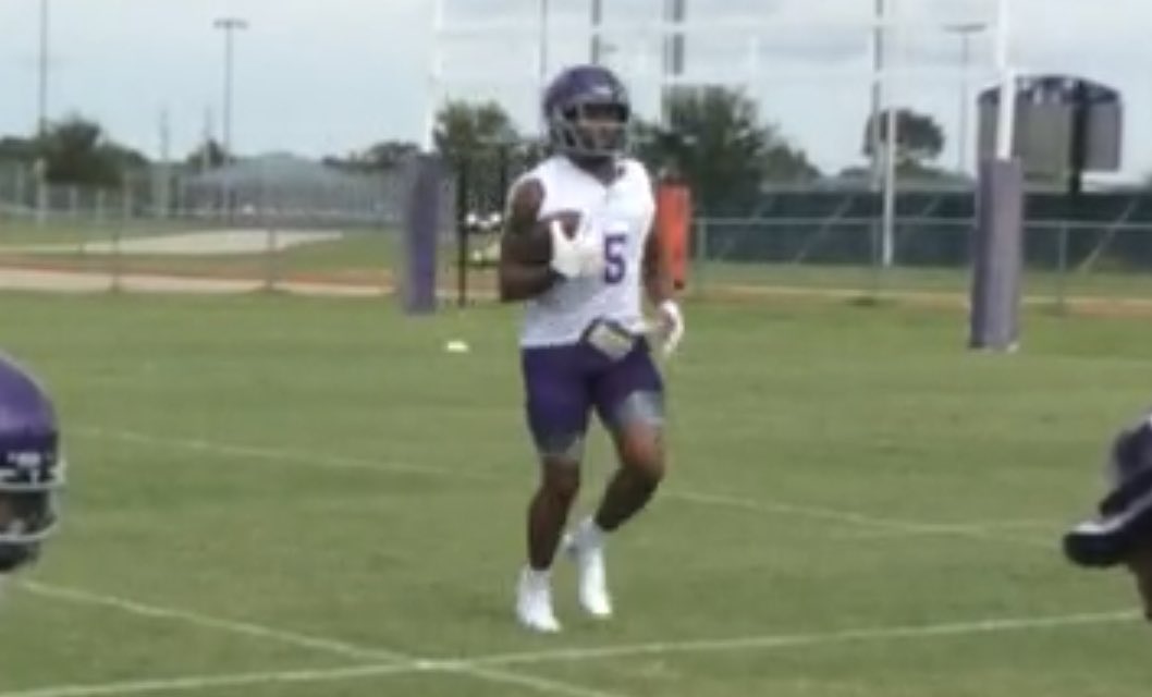 youngsmitty215's tweet photo. "It's not the size of the dog in the fight, but the size of the fight in the dog."‼️😈 https://t.co/25mVHAO3Zu