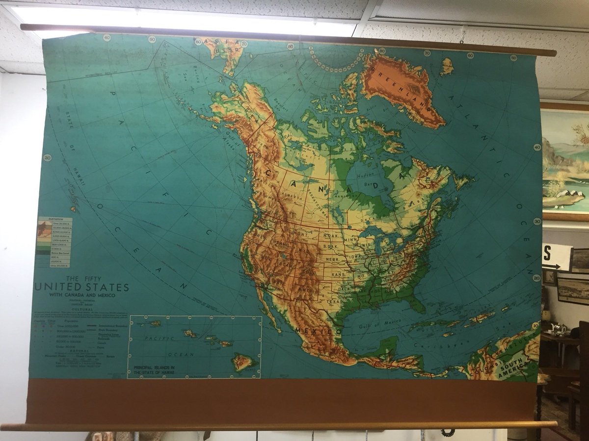 PickeryPlace's tweet image. Large #Vintage #WeberCostello Pull Down #SchoolMap Of The Fifty United States With Canada And Mexico #vintagemap etsy.me/2wMvP5Z