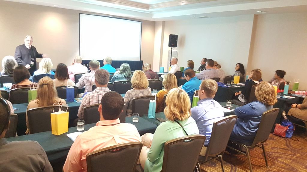 InstitutSuccess's tweet photo. We had a packed house of #HR and #safety professionals hungry to learn how to be more effective communicators. #StandingRoomOnly @SHRMGA @SHRM Thank you everyone for coming - and your GREAT QUESTIONS! https://t.co/cUkOKr6b2K