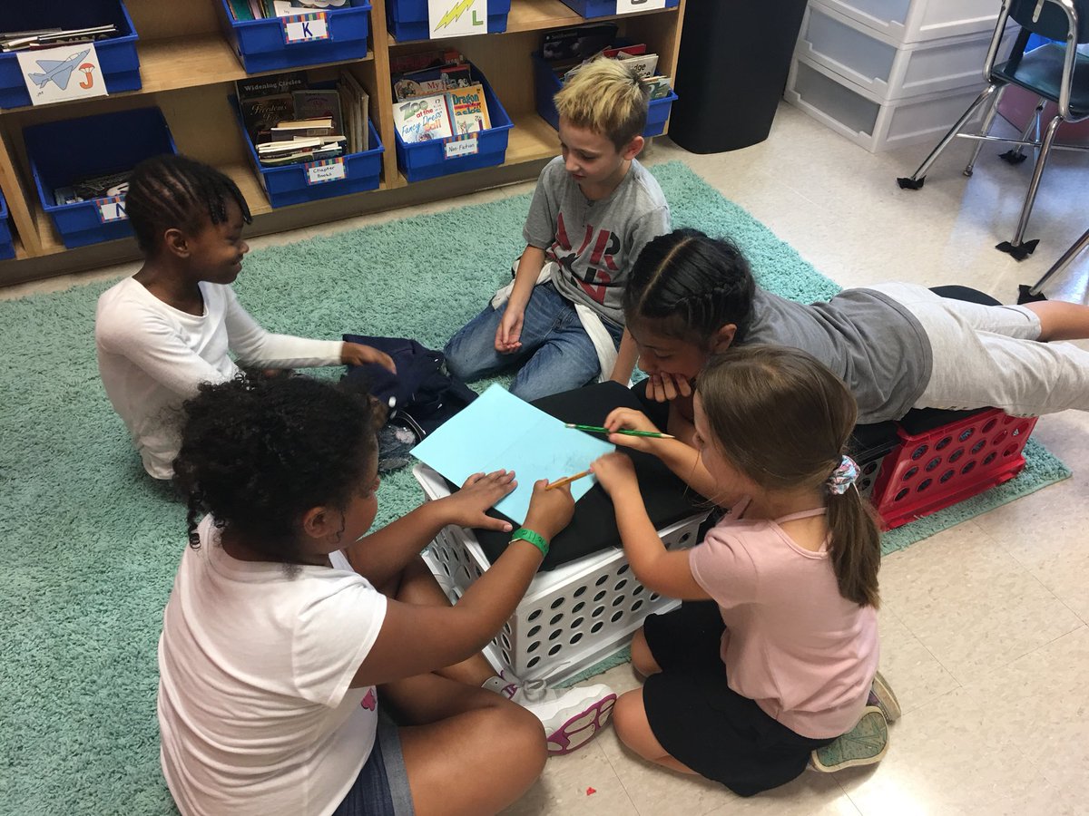 hhbeamelem's tweet photo. These 2nd grade students are collaborating to construct an argument about the importance of rules! This is part of their Social Studies C3 unit about Civic Ideals &amp; Practices! Keep working hard 2nd grade! #hhbeambulldogs #destinationlearning https://t.co/bQhdJZzxFG