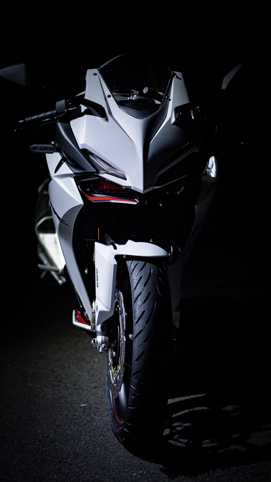 Twitter 上的 Daiki Honda Mc51 Cbr250rr を納車ァァッ 最高にかっこいい Cbr乗りの人 2ダボ乗りの人たちよろしくお願いします 他にもホーネットとpcx乗ってます Hondaはいいぞぉ ټ ﾝﾌ Cbr250rr Cbr Honda バイク乗りと繋がりたい