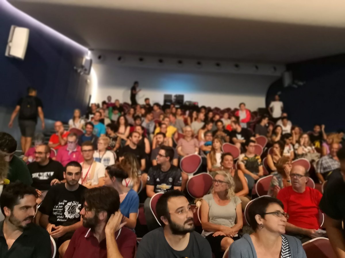 Emocionante <a href="/Homenatge_Doris/">Homenatge Doris Benegas</a> Benegas, Barcelona. Grazas <a href="/IzcaNacional/">Izquierda Castellana</a> e Luis polo convite ao BNG