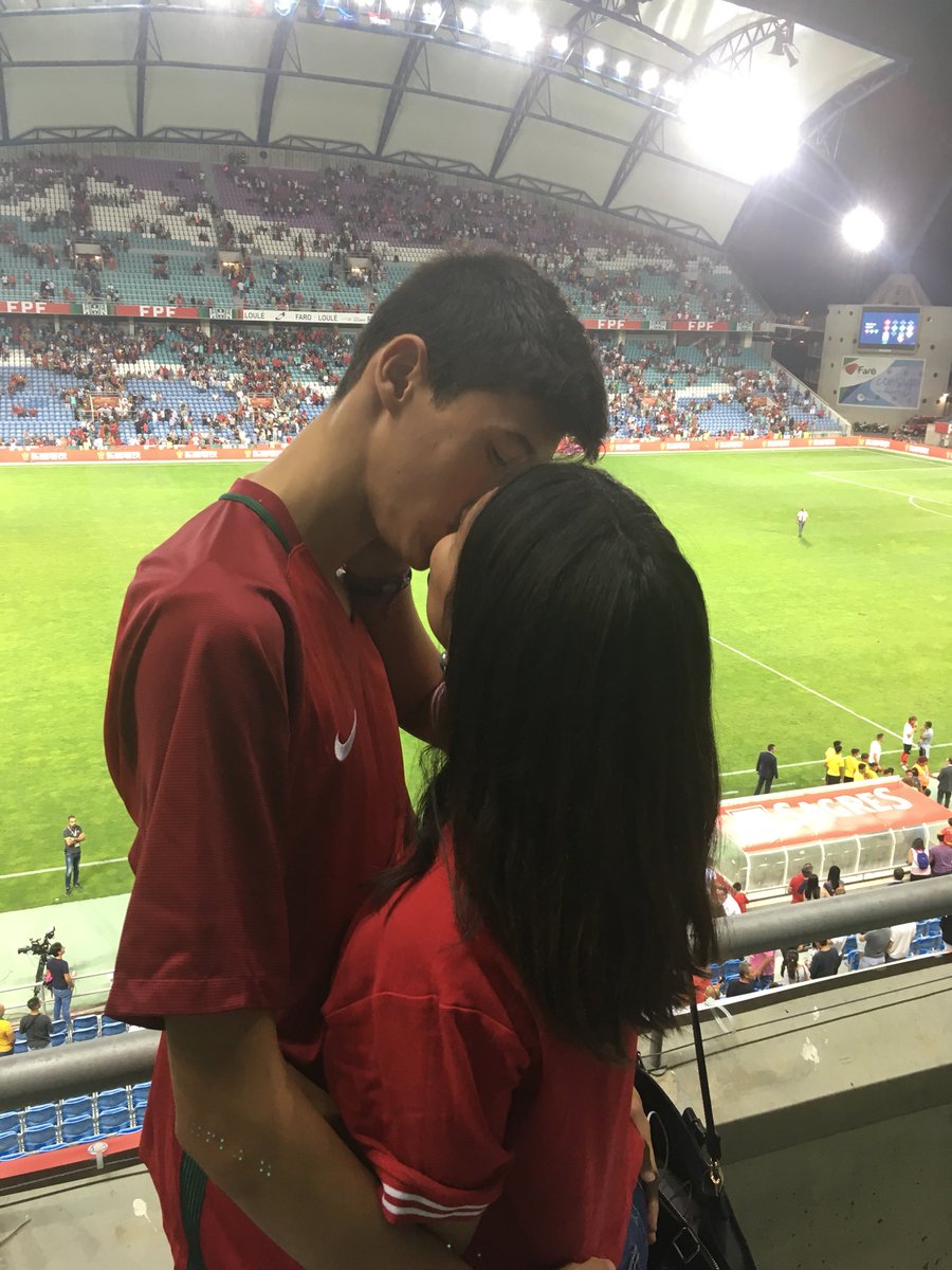 ig__yeahh's tweet photo. És para mim o que o Ronaldo é para toda a gente, o melhor do mundo!❤️❤️ https://t.co/tLAUZeDUFq