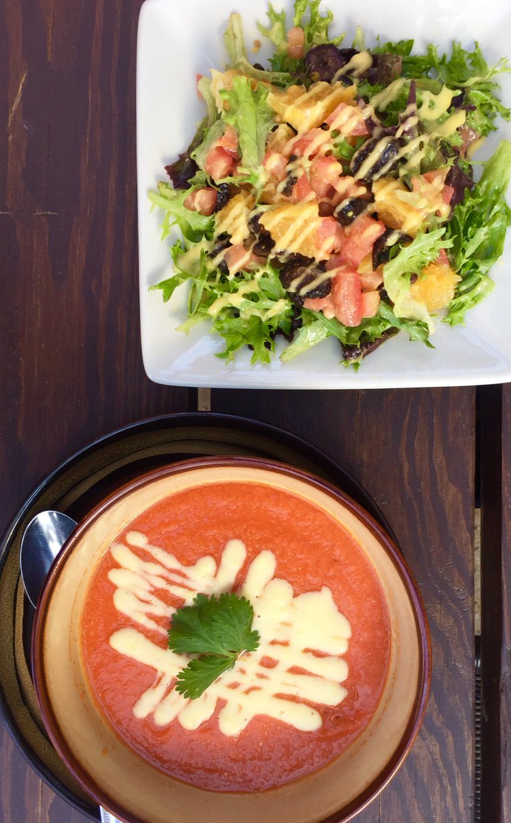 DosPerrosDurham's tweet photo. #soup #salad #summer #sexy #vegan #getittonight https://t.co/ei1g7hl9eH