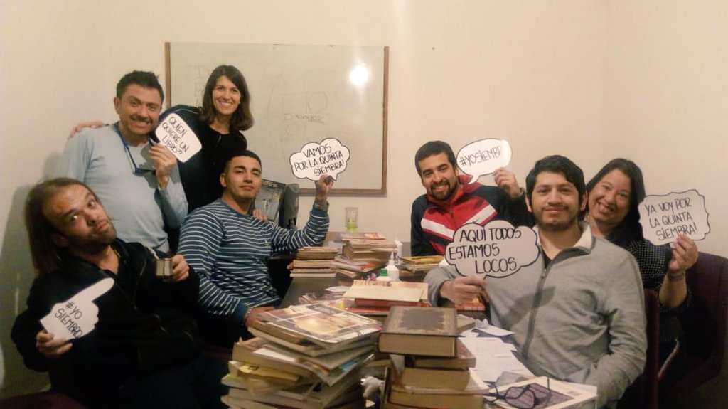 lucasgarrido93's tweet image. #Ahora en @CasadeVeinte se viene la 5ta siembra de libros vamos a plantar libros por todo mar del plata y Batán Súmate #librosperdidosmdp #siembradelibrosmdp @MMariaDivi @LBonifatti @JulioRomero_mdp