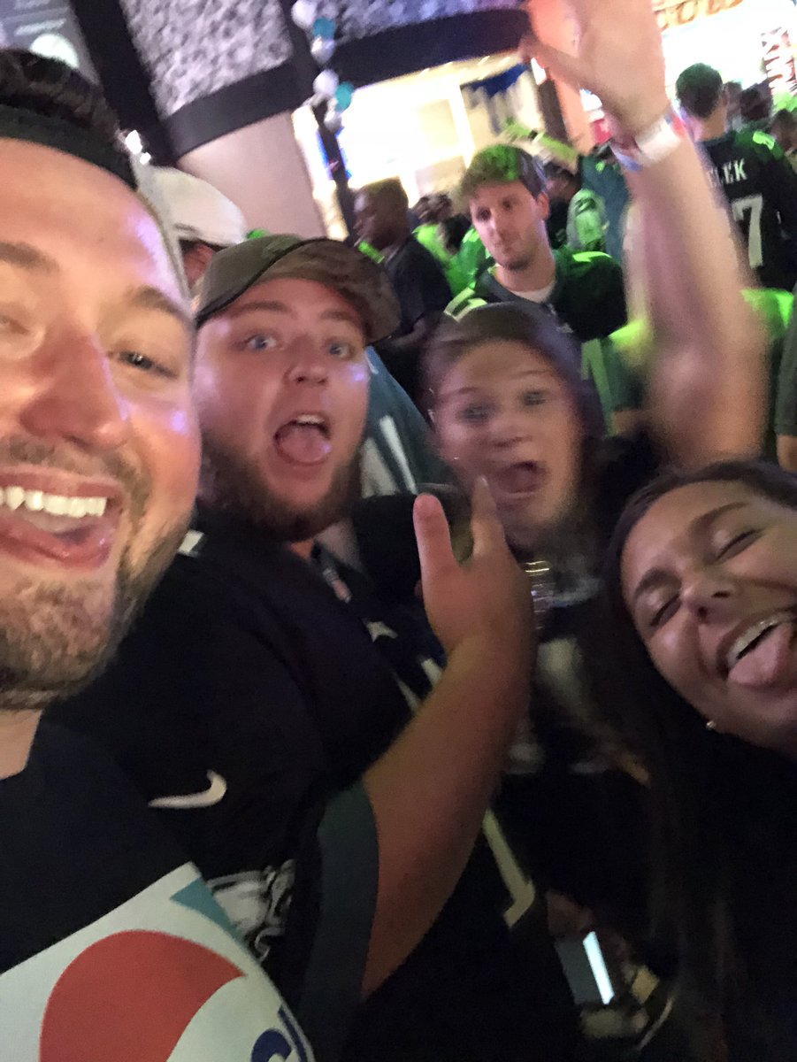 creamcheesepapi's tweet image. #XfinityLive