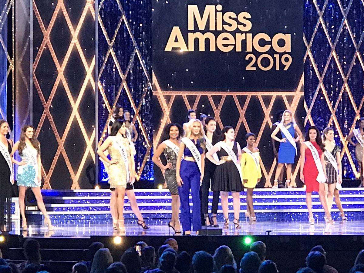presglanzer's tweet photo. Live from Atlantic City. @TaborCollege at the Miss America Pageant. Good Luck @hannklaas https://t.co/8aRnohCnrU