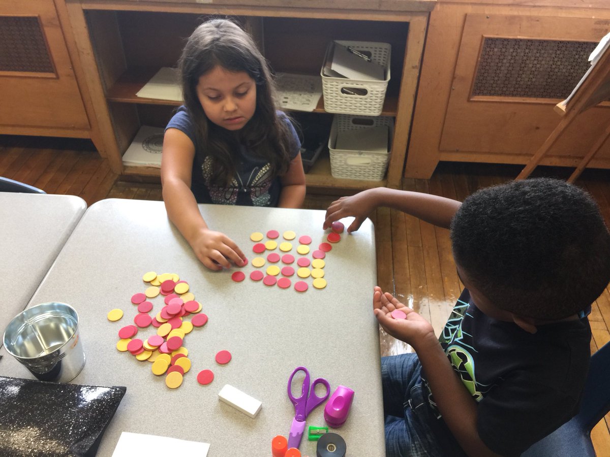 jenna_cowell's tweet photo. Working with a friend to count objects in different ways using skip counting @QVPSVikings! #openendedmath #mathwithafriend #counting #quantity #numbersense https://t.co/2N3nan6N5n