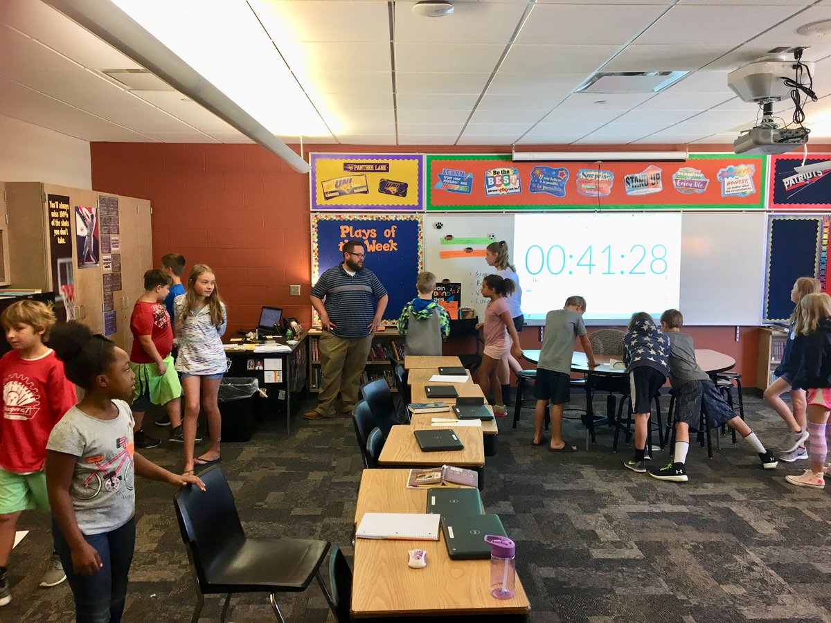 Quite the engaging @breakoutEDU led by @cf_coaches. So awesome to see kids excited and engaged for almost a solid 60 minutes! #TeamLincoln