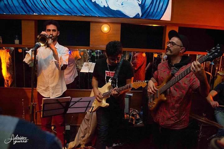 congobsas's tweet photo. #JUEVES 🔝

Esta noche a las 23hs te espera el ritual de todos los #Jueves en @congobsas ⚡🔥▶@LaFuerzaMayor ⚡️🎺⚡️ 📷: @adrianaguirreph

HONDURAS 5329 #palermo
.
.
.
#agenda #congo #afrobeat #funk #reggae #dub #buenosaires #musicaenvivo #baile #fiesta #congobsas https://t.co/KUJcRHe5vJ