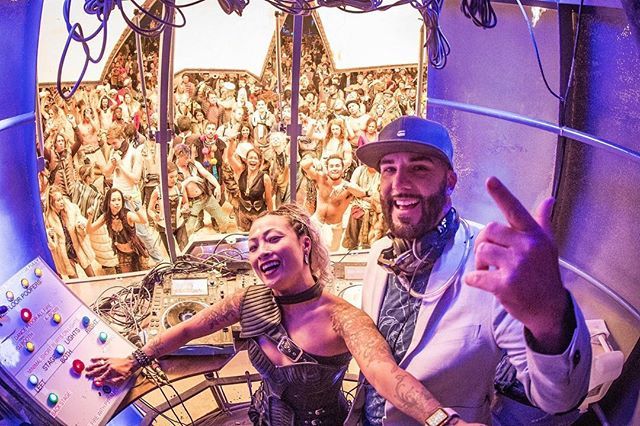 DJ1CON's tweet photo. That time @keithmackenzie and I slayed the dancefloor after @Skrillex with #Breakbeat at @opulenttemple Friday night at #burningman... captured beautifully by @davidsunkong 🔥❤️🙌🏼
.
.
.
#opulenttemple #litaf #bm2018 #irobot #illeveneleven #breaks #bassmusic #playamagic #f… https://t.co/XcEDxSkTGv