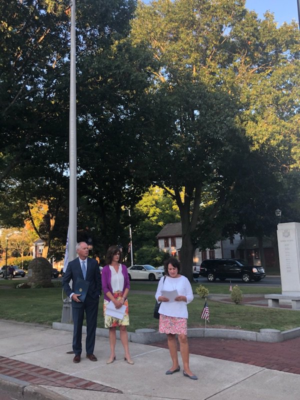 WalterFTimilty's tweet photo. September is National Recovery Month. The @townofbraintree commenced their "Recovery Month Kick Off" last evening. Thank you to the @BtreePartnershp , @braintreemayor , and those who continue to work hard to assist those who battle from substance use disorders and their families! https://t.co/gSYbREX9f8
