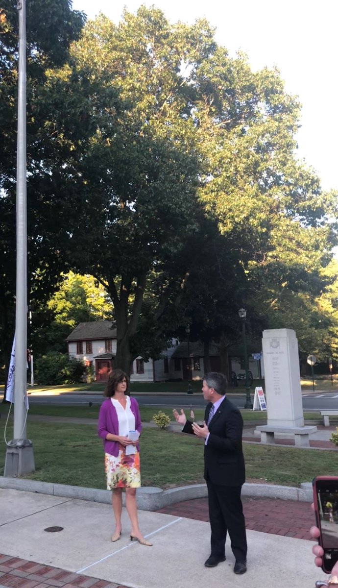 WalterFTimilty's tweet photo. September is National Recovery Month. The @townofbraintree commenced their "Recovery Month Kick Off" last evening. Thank you to the @BtreePartnershp , @braintreemayor , and those who continue to work hard to assist those who battle from substance use disorders and their families! https://t.co/gSYbREX9f8