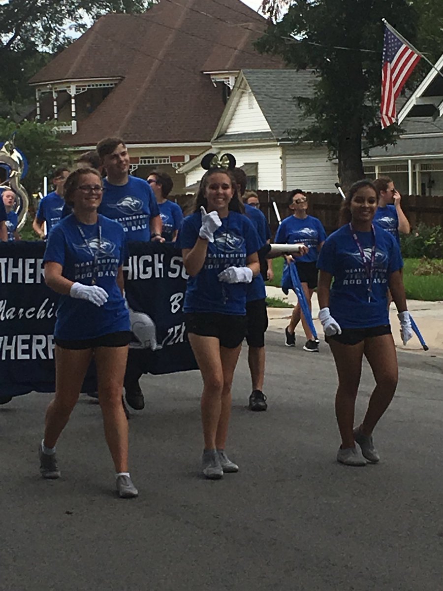SLP_Kim_German's tweet photo. Blessed to support my daughter and the @WHSRooBand today at the parade. Making memories that will last a lifetime. #RooPride https://t.co/PKUlxd7CNg