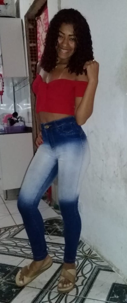 JayCristinni's tweet photo. Enquanto o povo vai falando da minha vida , eu sigo linda e maravilhosaaaaaa . #2sim😍😘 https://t.co/AStQPLRBqD