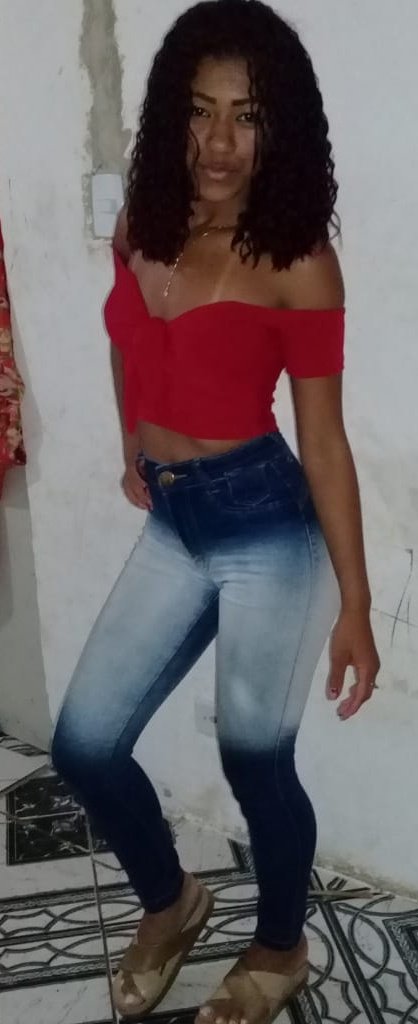 JayCristinni's tweet photo. Enquanto o povo vai falando da minha vida , eu sigo linda e maravilhosaaaaaa . #2sim😍😘 https://t.co/AStQPLRBqD