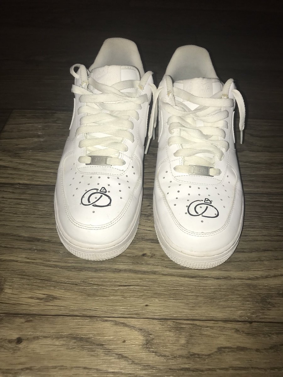 worktoon's tweet photo. Made these for the day after my wedding, something simple yet means a lot to me #WorkTheCustom #WorksWorkShop https://t.co/HRbJlpaBxj