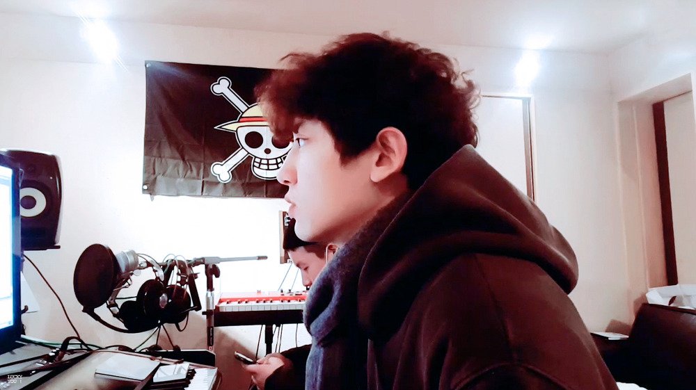 oldcybot's tweet photo. 170103 찬열이의 구빰방송 https://t.co/S3WeC7kmyK