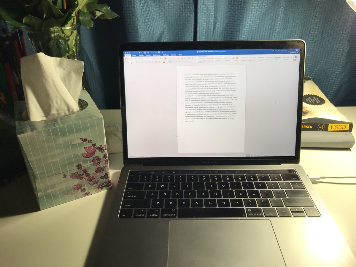 Darius_LR's tweet photo. When your writing your Research and rhetoric paper while downing hot tea and cold medicine #enc1102woohoo https://t.co/16Z3cVGoZv