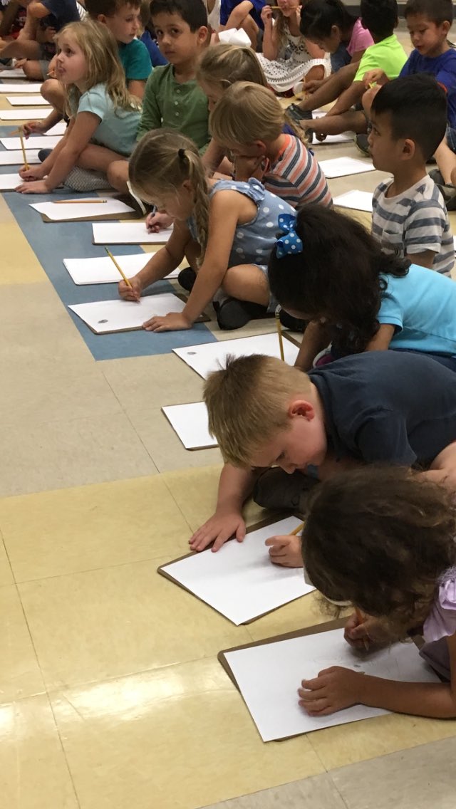 msgonzalesmde's tweet photo. Author/illustrator Alex Beard inspiring our youngest writers! #pk @MDEsbisd @SbisdPreK https://t.co/0ffPk0dMg2
