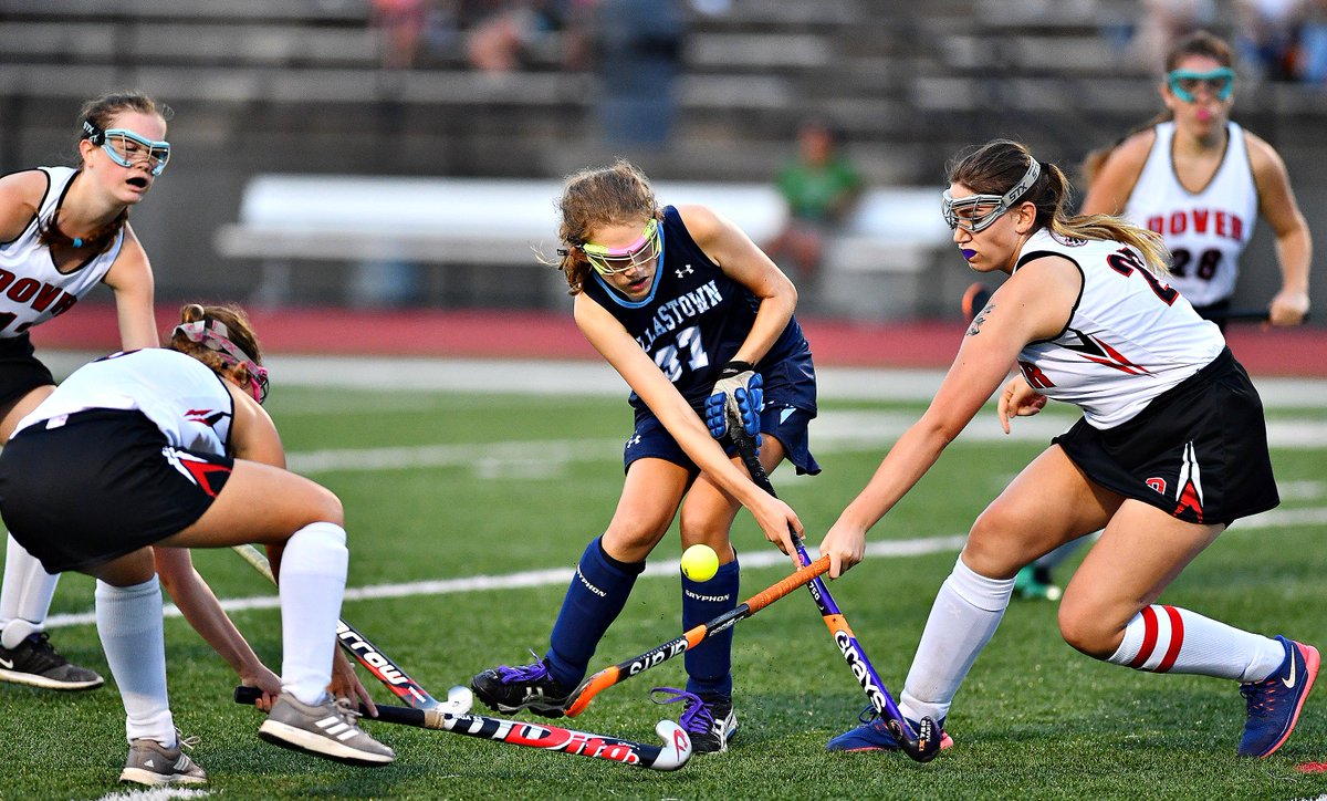 DispatchDawn's tweet photo. #PHOTOS-->https://t.co/mNa6XpFY1F @DtownHighSchool #CoachJeriMyers achieves her #500thCareerWin as #DallastownAHS shuts out @DoverAreaSports in #fieldhockey @YorkDispatch  @YAIAAscores @YDSports https://t.co/xxJAMmMC1c