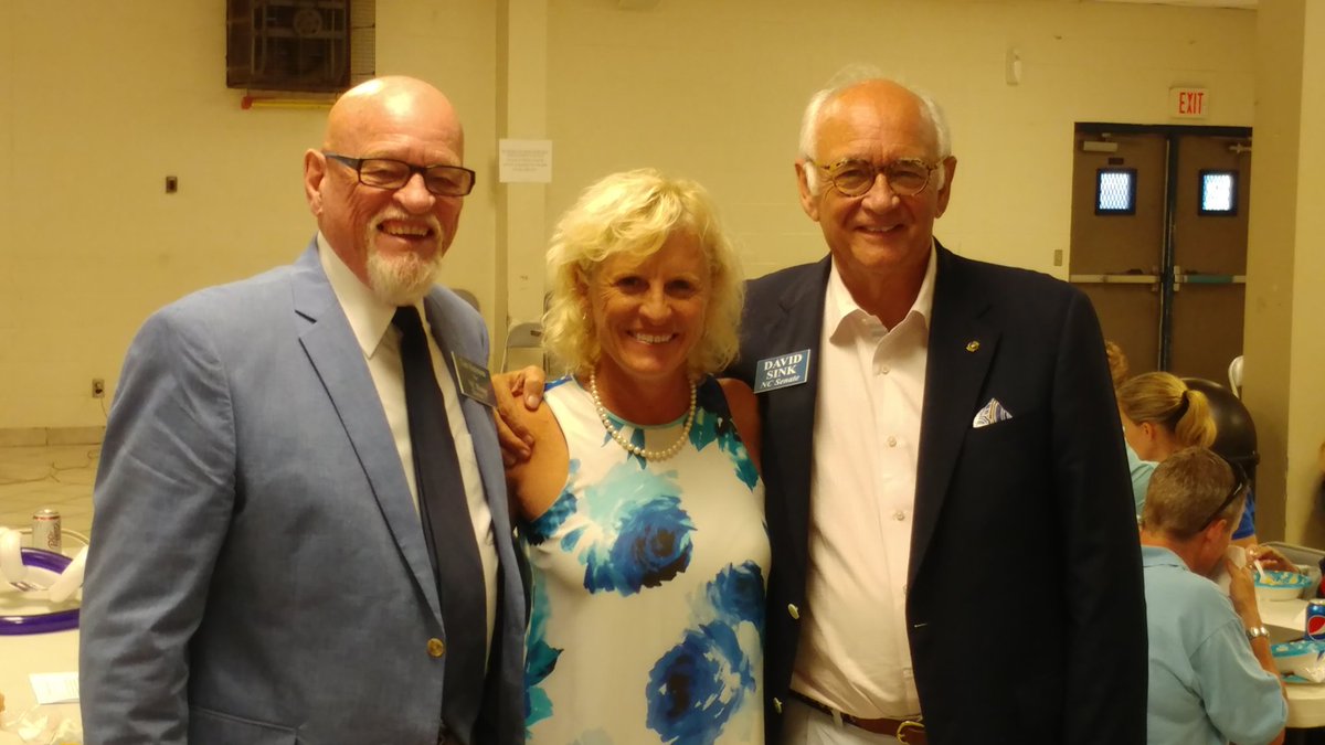 simmons4nchouse's tweet photo. @juliaboseman and David Sink at the ILA Hall in Wilmington, NC tonight. Great food and great company. Thanks to all that came out. #Simmonsfornchouse #BlueWave2018 https://t.co/TLdhJs6Q4b