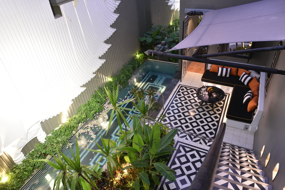 Attention #travel addicts! It’s time for a #contest. Take a chance to #win a 2-night stay at Shinta Mani Angkor - Bensley Collection, worth $1,500. Check out our Instagram page to find out how: ow.ly/BvQ930lFHZW. - with <a href="/mani_shinta/">Shinta Mani Angkor</a>