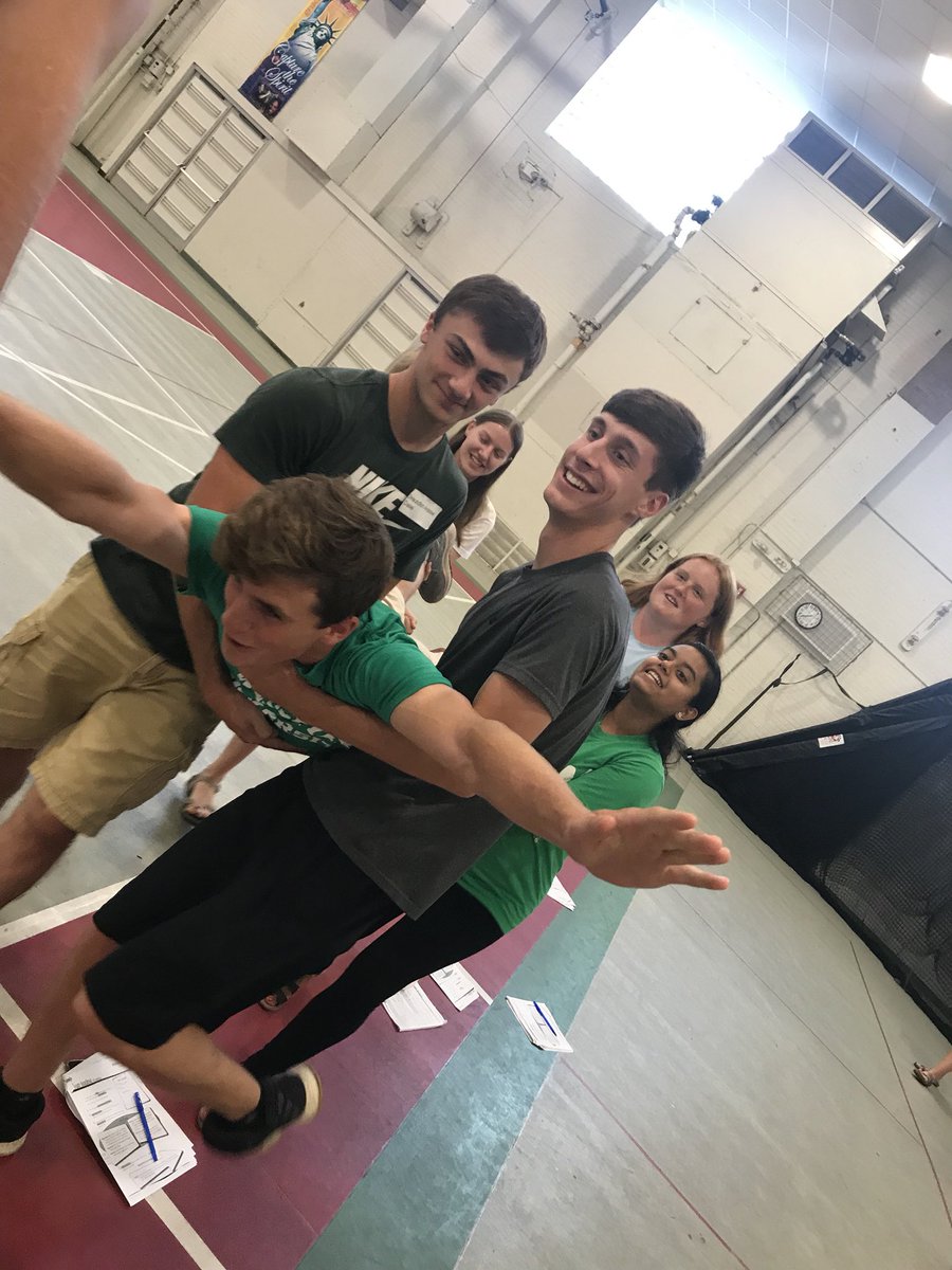 LPHS_Link_Crew's tweet image. Some awesome pics of today’s #LinkLeader training! #WeAreLP  #TotalSupport