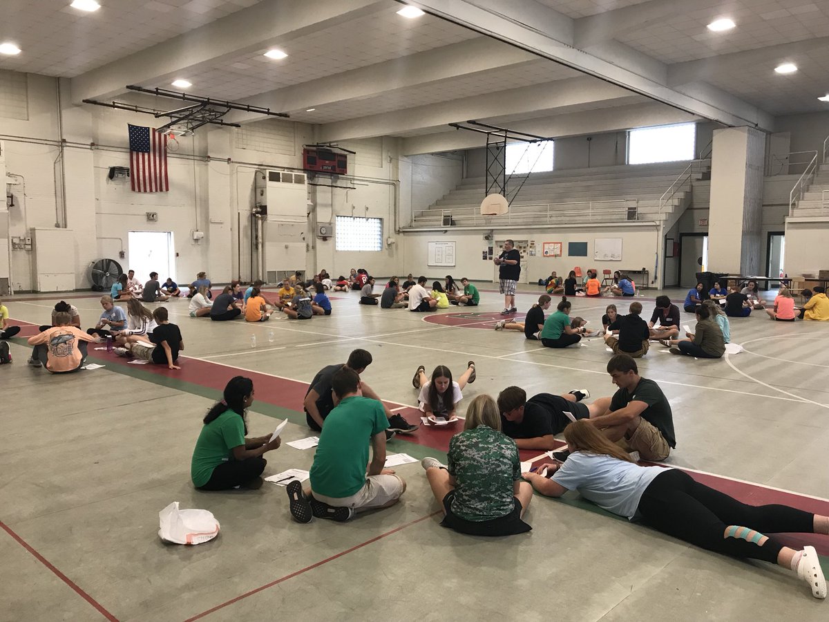 LPHS_Link_Crew's tweet image. Some awesome pics of today’s #LinkLeader training! #WeAreLP  #TotalSupport