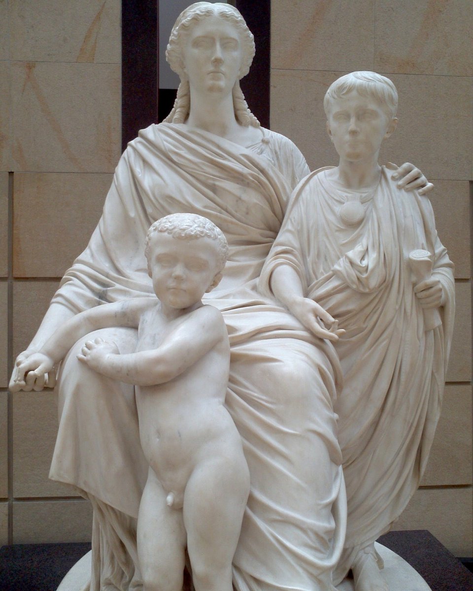 roomeduofficial's tweet photo. Cornelia, mother of the Gracques, 1861, Jules Cavelier, Orsay. This sculpture features heroes from Roman antiquity: Caius and Tiberius Gracchus and Cornelia, their mother. The pyramidal construction, the attitudes allow to detect the psychology of characters. https://t.co/8kt9fCWoKy