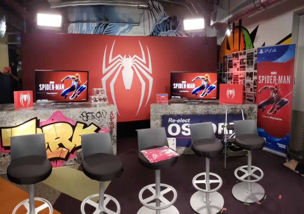 Marvel's tweet photo. Our own @AgentM and @MarvelGames Executive Creative Director @BillRosemann will be on tonight's @PlayStation #SpiderManPS4 Countdown to Launch livestream at 7:30PM PT! Tune in here: https://t.co/AgHp3qAyEz https://t.co/t1teCrPbc0