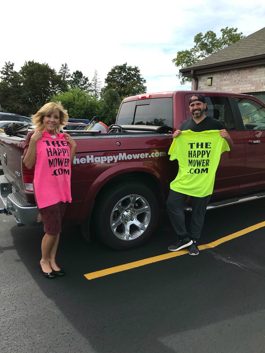 MargaretMoll10's tweet photo. The Happy Mower- awesome lawncare business! Jim you are awesome and thanks for trusting Amfam and the Margaret Moll Agency to protect your dreams and your business!!! ❤️ https://t.co/VBhtMQKQ4T