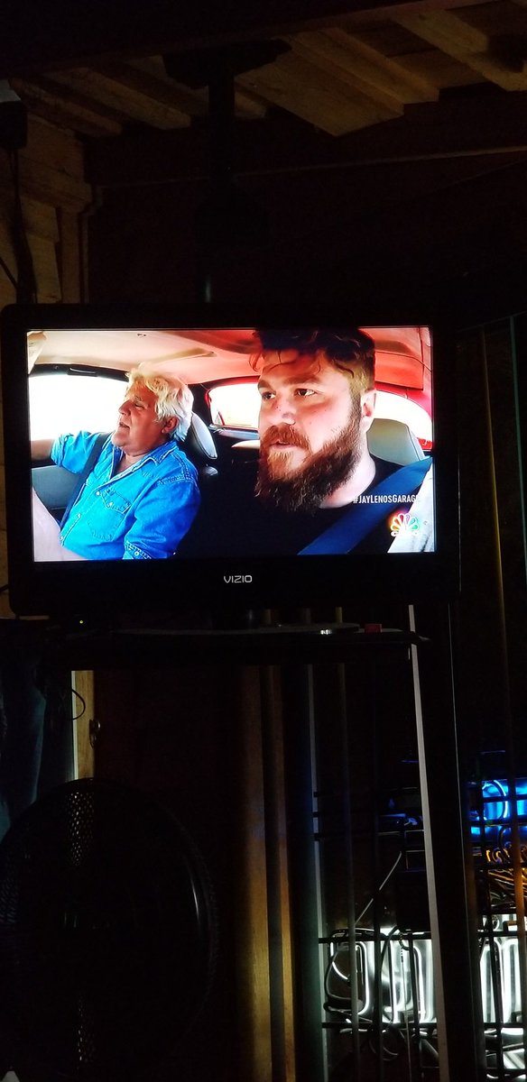 _nick_bruce_'s tweet photo. @JamesPumphrey, I'm at a bar and they have "Jay Lenos garage" on. The taste in music is bad, but at least the tv is great. https://t.co/B5qtgcxRUX