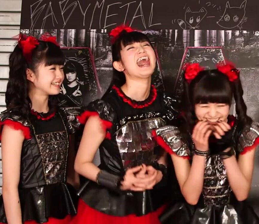 BABYMETAL__FC's tweet photo. BFC CAPTION CONTEST, September 2018. 

Tweet us a caption for this photo. The caption we will choose, (along with captions from FB &amp; IG) will go to round 2, where you will vote for the winner!

*Commenting your own memes instead of captions is not allowed. https://t.co/aOXkYJR5aJ