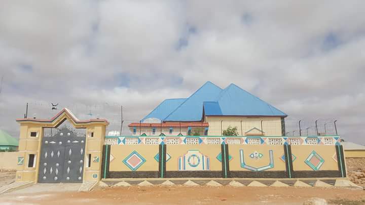 cadaado's tweet photo. #Saakay Iyo #Cadaado "" Dhismaha iyo bilicda waa qeyb kamid ah hormarada ka socda Magaalada cadaado.  

#CBF2018 
#Cadaado 
#Galmudug https://t.co/wM3p6B2KYI