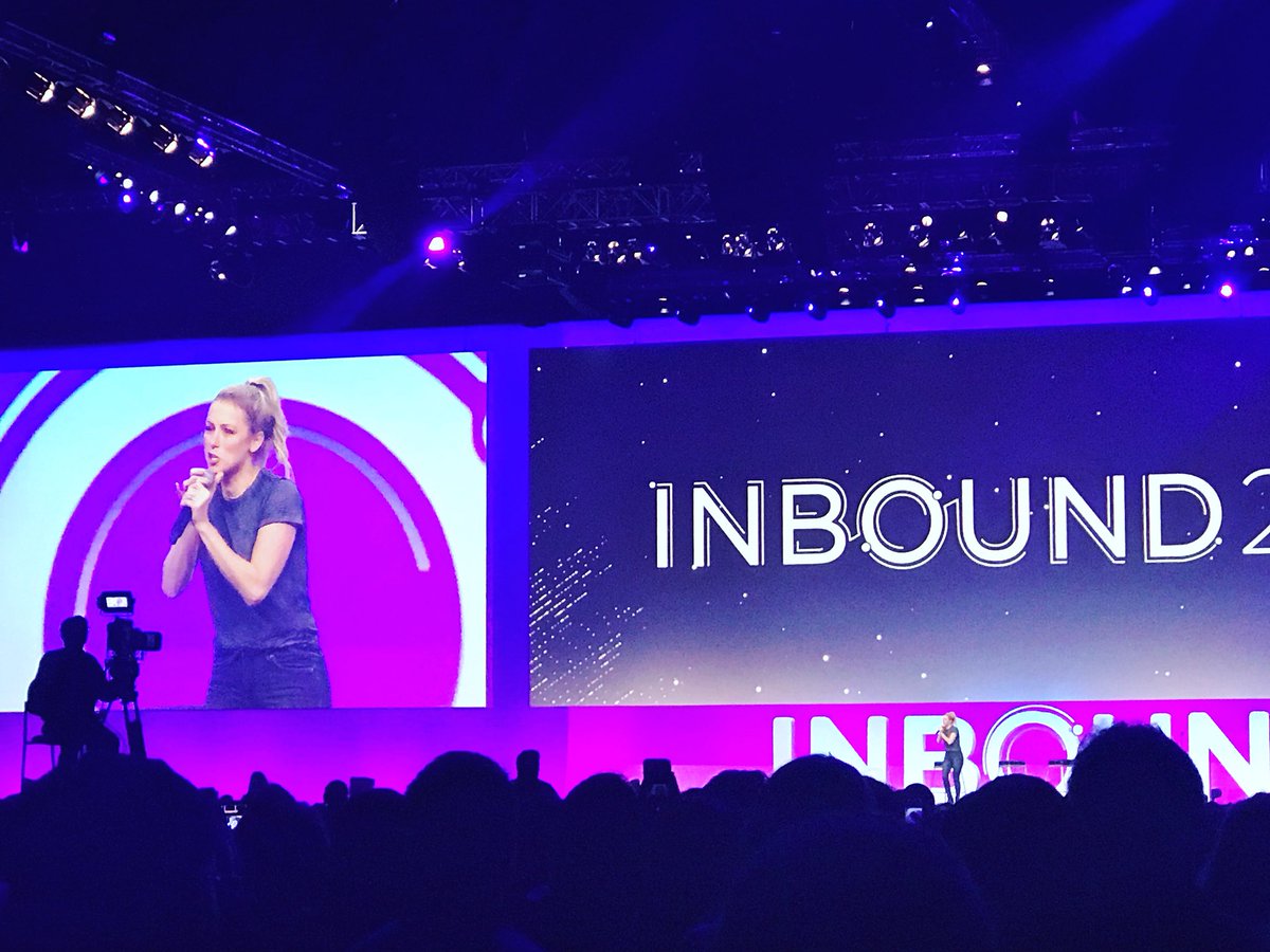 taylor_anomaly2's tweet photo. @ilizas speaks the language of women my age. She is so freaking funny! I loved her Netflix special #ElderMillennial and was stoked to see her tonight. Laughed so hard at her and all the others! #Inbound18 https://t.co/rnfpzsHQsC