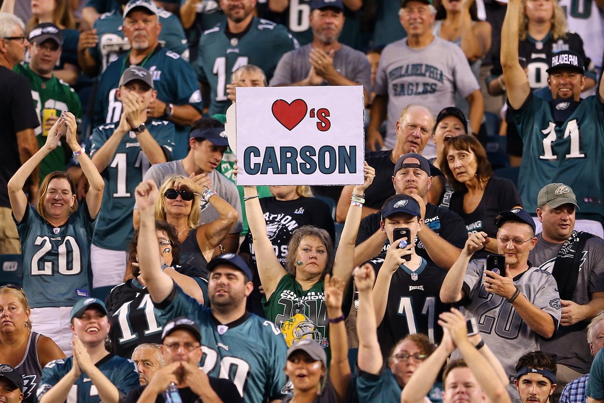 NFL’s first game is on now &amp; the Super Bowl champs aren’t faring well. Carson Wentz is on the sideline with an injury. How do you size up the NFL teams this year? Here’s <a href="/taopauly/">Pauly</a>’s 2018 NFL cheat sheet. (Spoiler alert: The Browns still suck.)

pokerstarsblog.com/en/blog/2018/n…