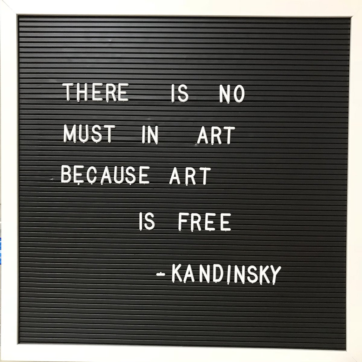 GantivaTanya's tweet photo. #Kandinsky inspired collaboration project by K-2! So proud of these kiddos! Painting on the second week of school !? Whaaat 🤯
Can’t wait to hang these outside my classroom 🧚🏽‍♀️ (299 squares so far ) 
#cfisdspirit #woodardwolves #cfisdfinearts #artists https://t.co/KAVvBvHV2f