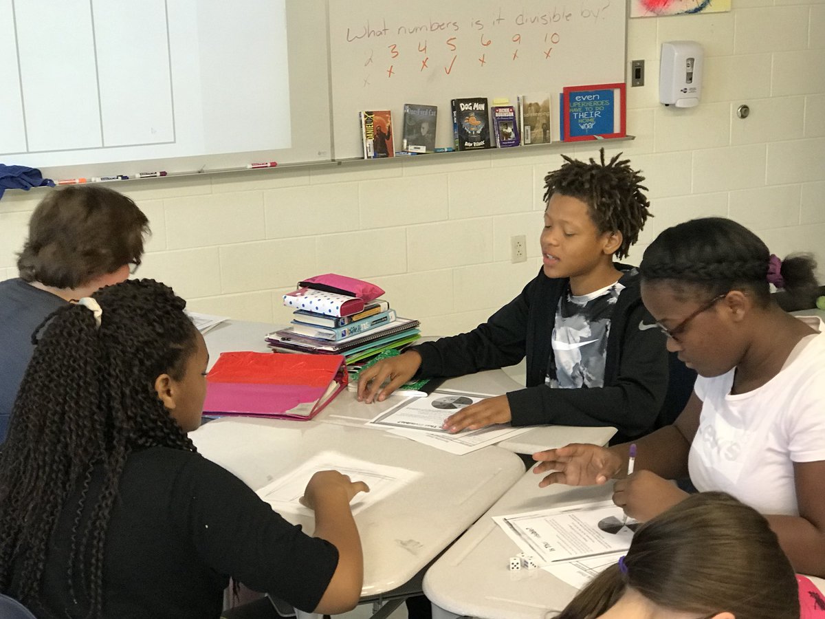 BrewerEducator's tweet photo. Testing out our Divisibility Rules with a friendly game. First to 100 wins! @paducahmiddle @PaducahMS @bluetornado1 #Divisibility #MathIsFun #IsThatDivisible #BrewerTheEducator #PMRocks https://t.co/yVBuumBQ8q