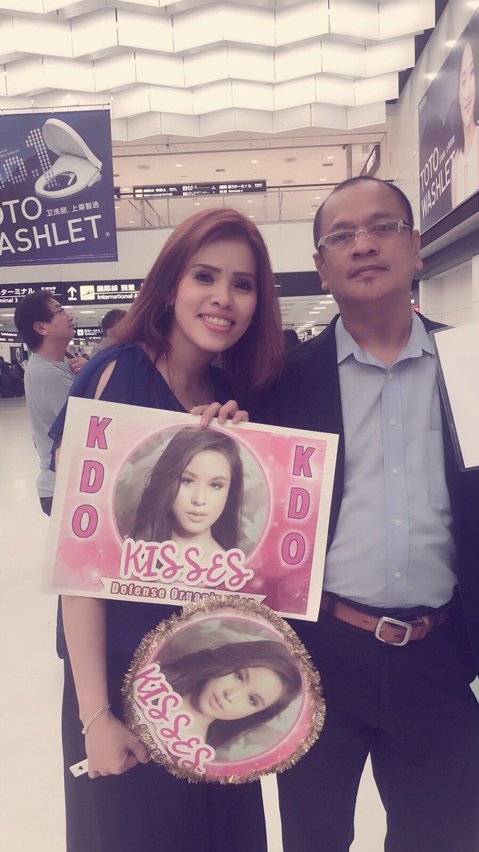 kisses_itou's tweet photo. Cya po ang sundo kau kween . 1 of organizer @delavinkisses . #PlayHouse10DaysToGo https://t.co/3eqqwL3lks
