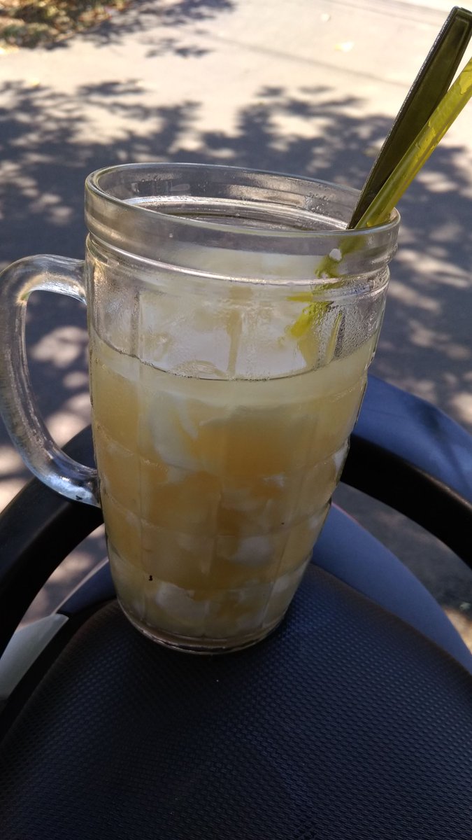 Muhammadhasibb's tweet photo. Di #Semarang namanya ini #eskelapamuda diminum karna lelah biar segar kembali,kalo di #sibolga( #Medan) namanya #puding diminum karna habis #ngocok biar #sperma nya segar kembali
#eskelapa #sucks #hidusehat https://t.co/CbqGbbX8LZ