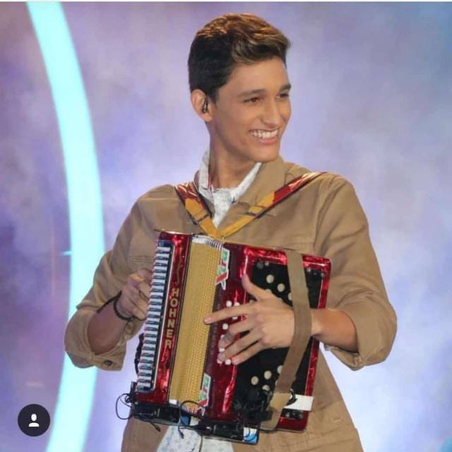 LaVillaLS's tweet photo. @CunaAcordeones #SalvoARoderick https://t.co/kdhMax0jng