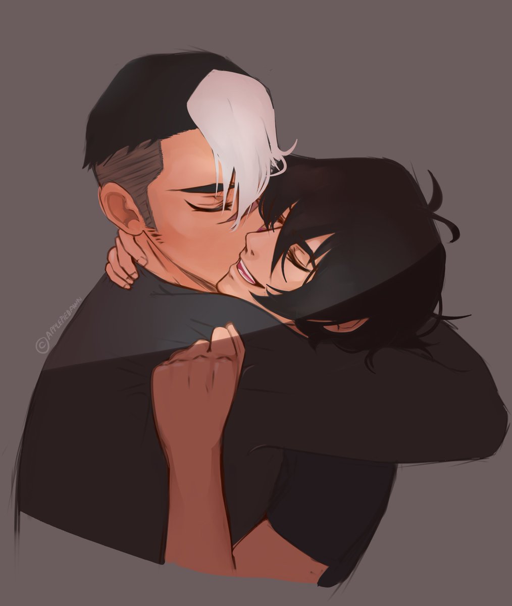 applepieken's tweet photo. Here's an old art of Shiro kissing Keith's scar. #sheith https://t.co/dmvjf5ZmXN