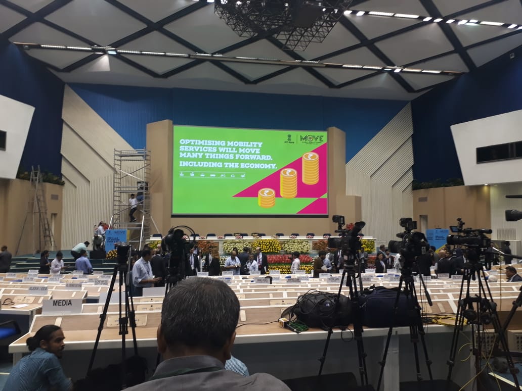 BJPHemantD's tweet photo. The stage is all set here at Vigyan Bhavan to welcome Hon'ble Prime Minister @PMOIndia at @NITIAayog organised #mobility2018 #Mobility summit this morning. https://t.co/vGbng329uj