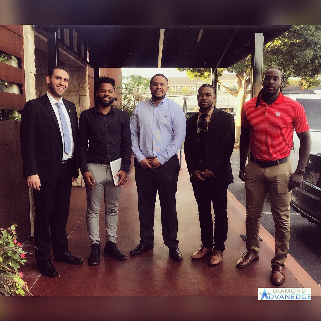 DiamondAdvanEdg's tweet photo. Having dinner @chamagauchahousto discussing expansion moves!
.
.
#chamagaucha #houston #texas #htown #oklahomacity #expansion #growth #opportunity #success #youngentrepreneurs #entrepreneur #makingmoves #team #leadershipdevelopment https://t.co/w6dkqEoanb
