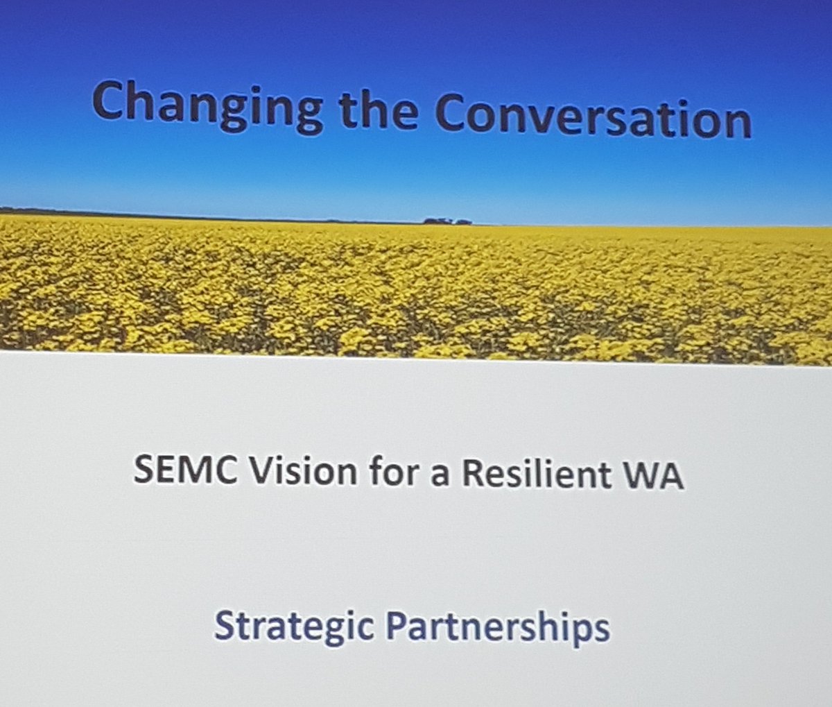 mbridgeses's tweet photo. Back to back breakouts at #afac18 - This is #3 https://t.co/6y9x7mXBCz